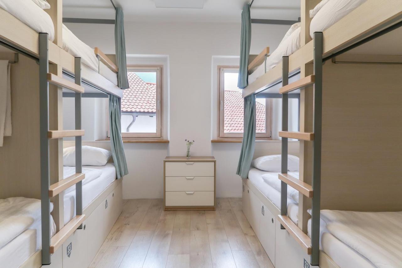 Premium Hostel كوباريد المظهر الخارجي الصورة