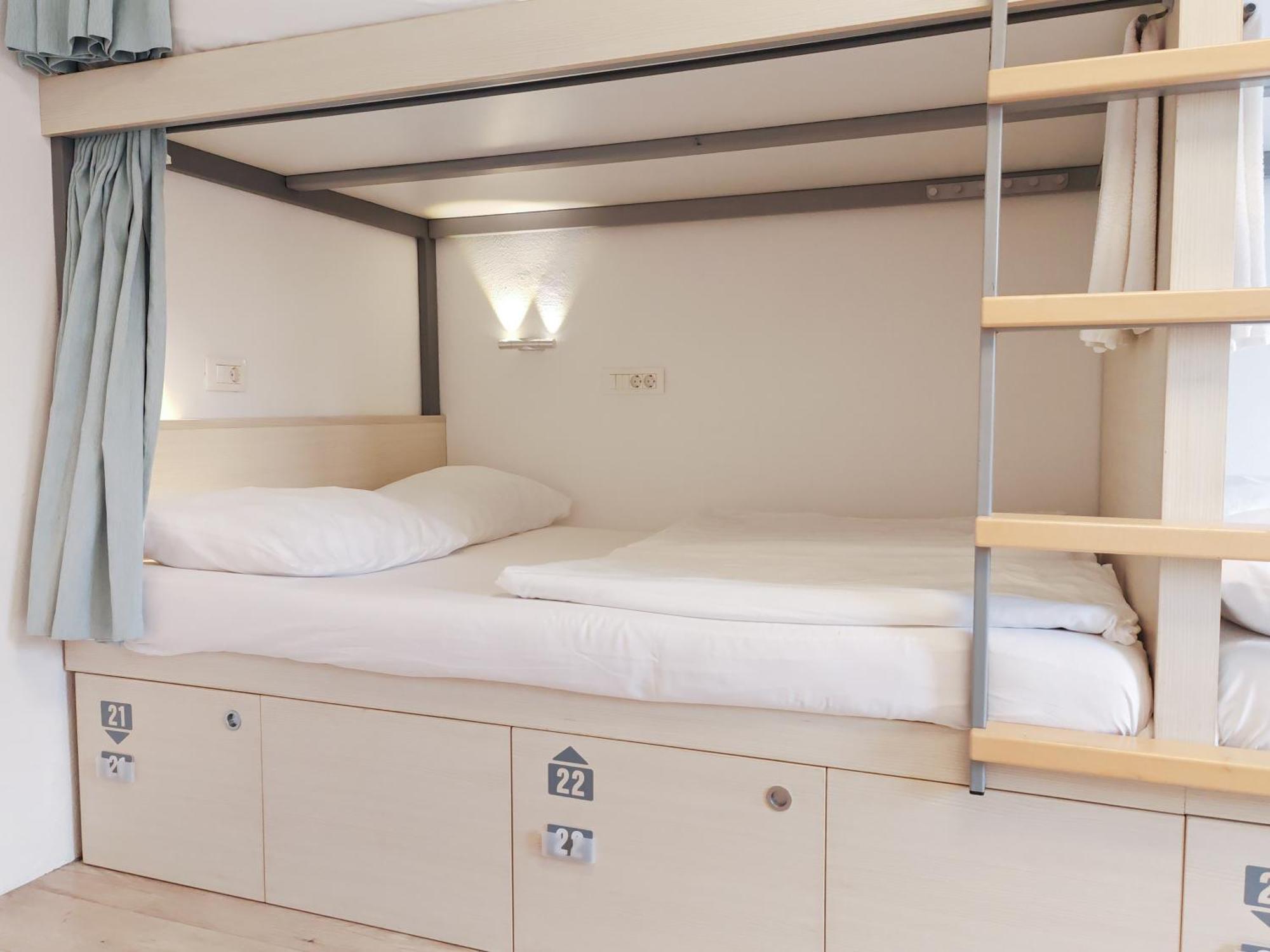 Premium Hostel كوباريد المظهر الخارجي الصورة